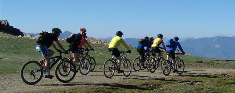 Lee más sobre el artículo CASA RURAL MILLÁN: CÓMO PONER NUESTRA BICICLETA A PUNTO PARA AFRONTAR UNA RUTA BTT.