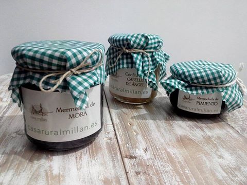 Lee más sobre el artículo TALLER DE MERMELADA DE MORAS + ESTANCIA EN CASA RURAL MILLÁN